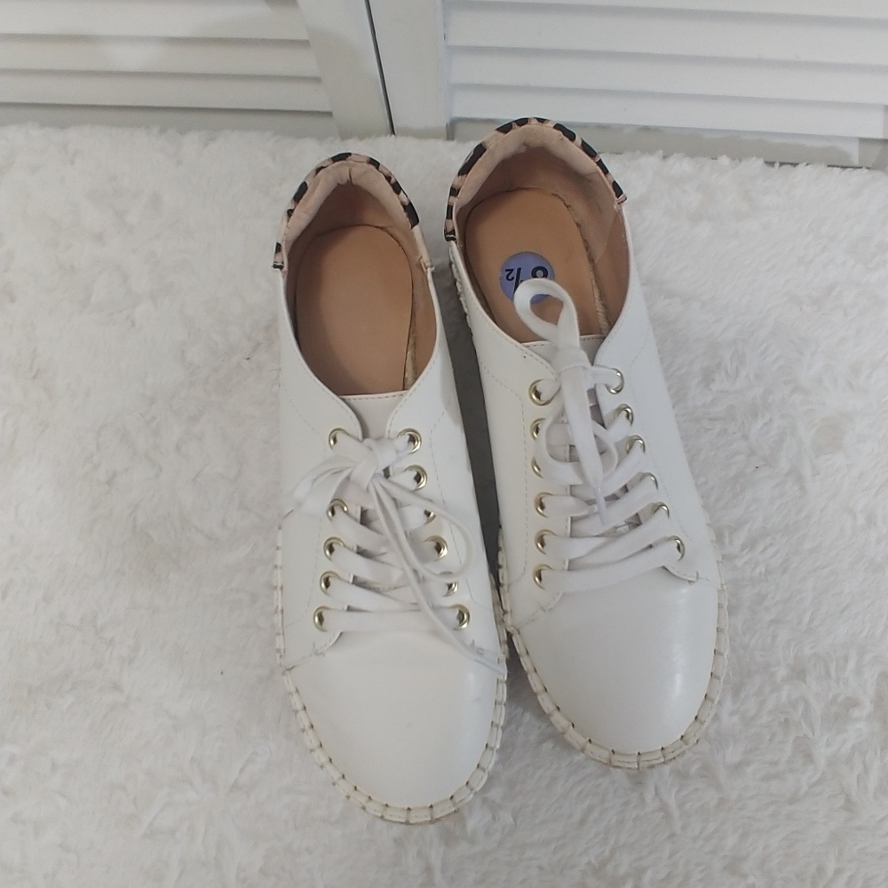 Jennifer Lopez sneaker shoe size 8.5 White & animal print - Picture 5 of 16